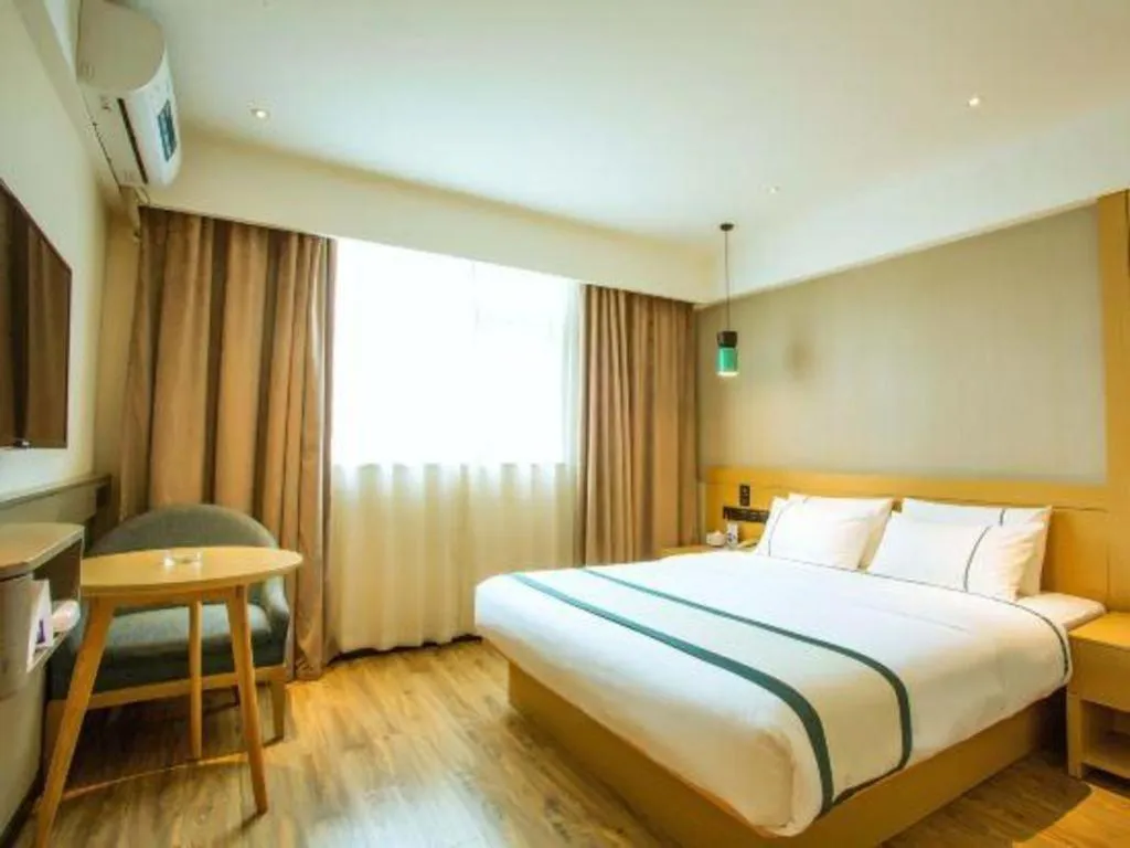 Bed in City Comfort Inn Hezhou Avenue