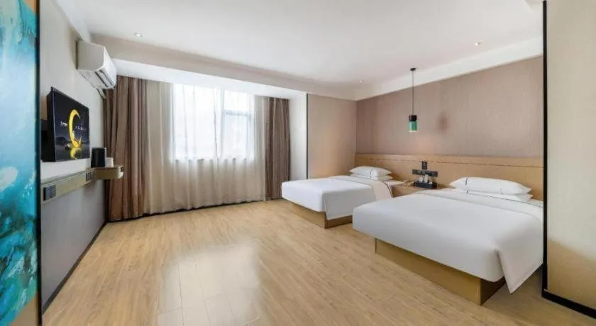 Bed in City Comfort Inn Hezhou Avenue