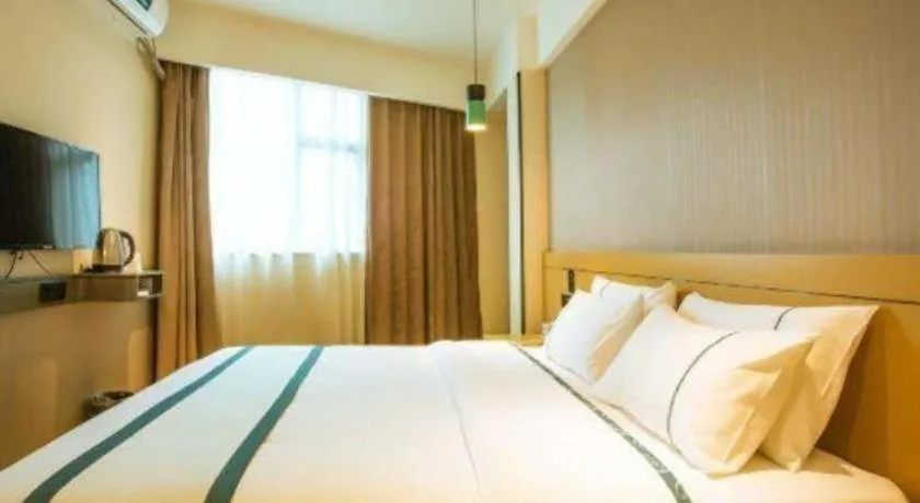 Bed in City Comfort Inn Hezhou Avenue