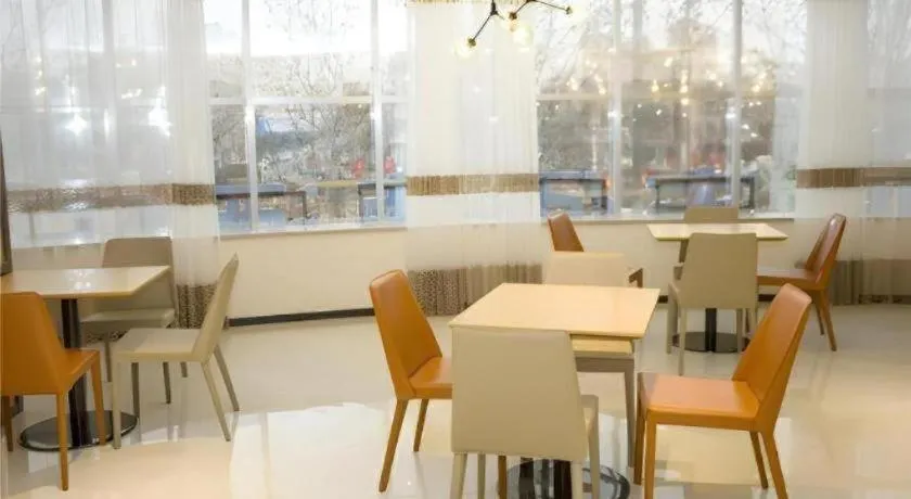 City Comfort Inn Yuzhou Yuwang Square