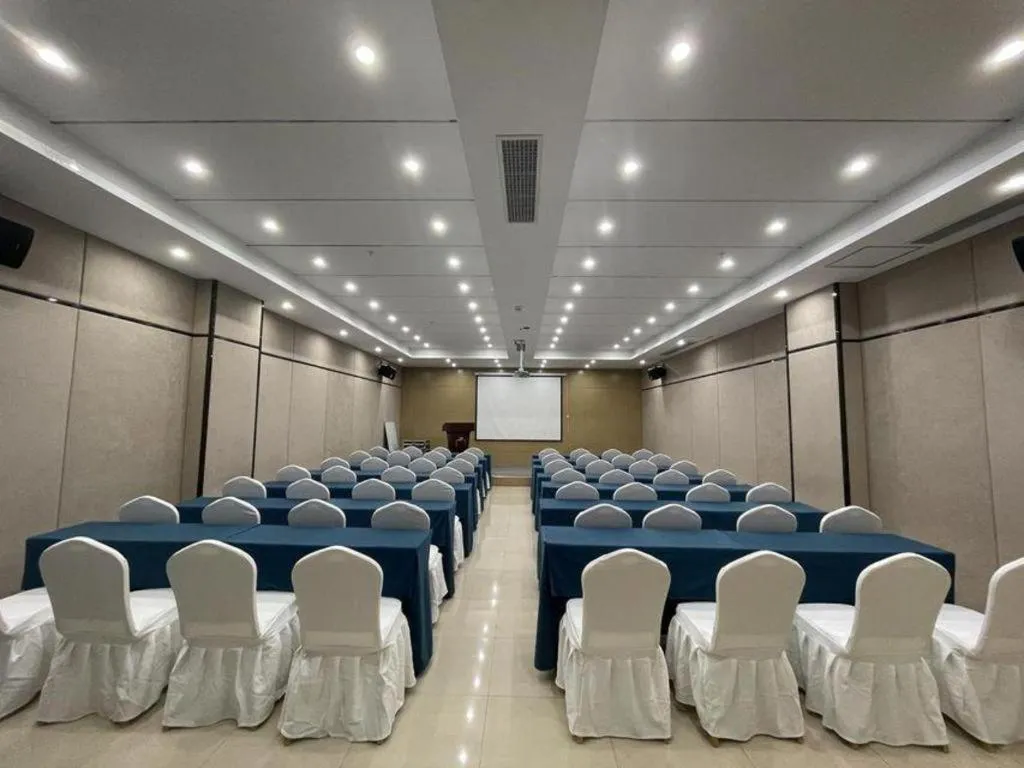 City Comfort Inn Yuzhou Yuwang Square