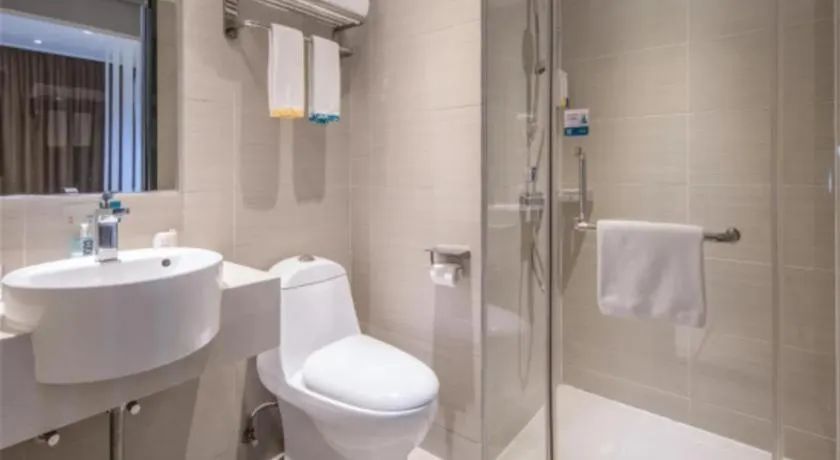 City Comfort Inn Maoming High Speed Railway Station Wenming Road