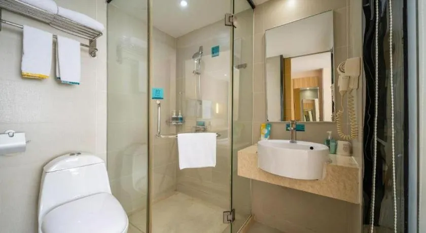 City Comfort Inn Maoming High Speed Railway Station Wenming Road