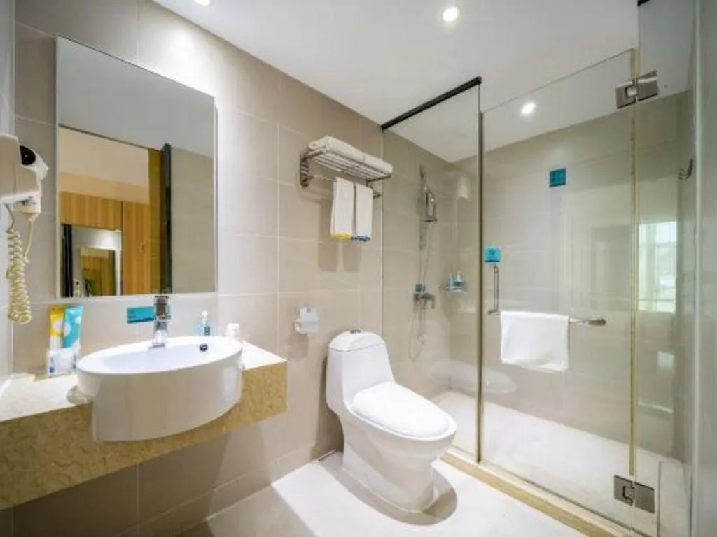 City Comfort Inn Maoming High Speed Railway Station Wenming Road