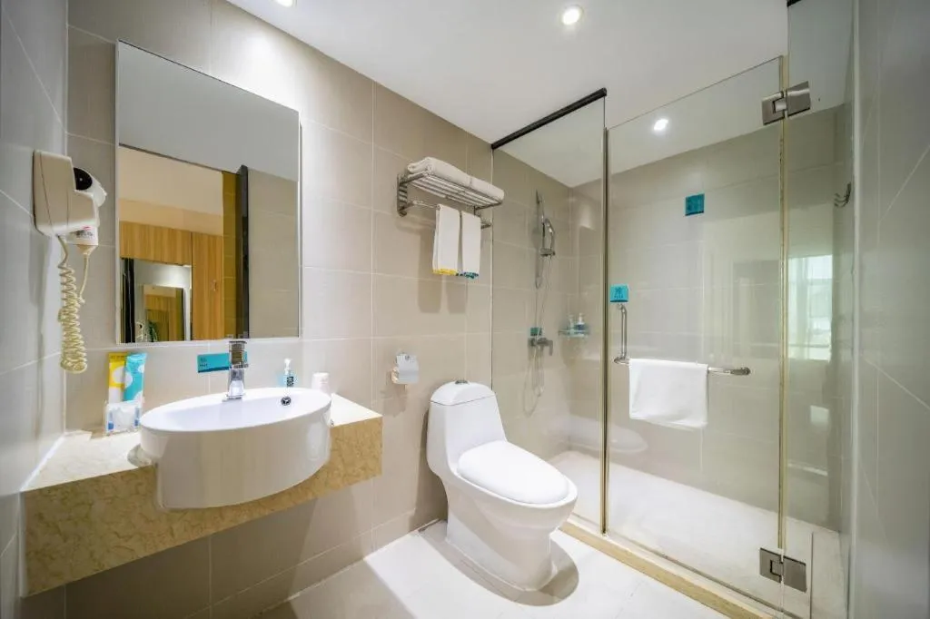 City Comfort Inn Maoming High Speed Railway Station Wenming Road