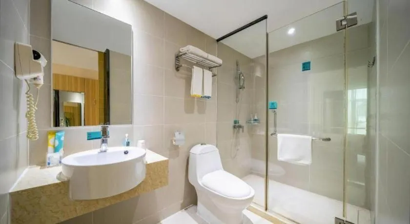 City Comfort Inn Maoming High Speed Railway Station Wenming Road