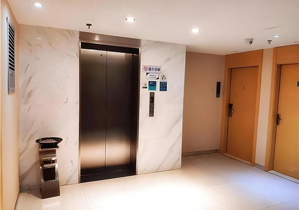 City Comfort Inn Maoming High Speed Railway Station Wenming Road