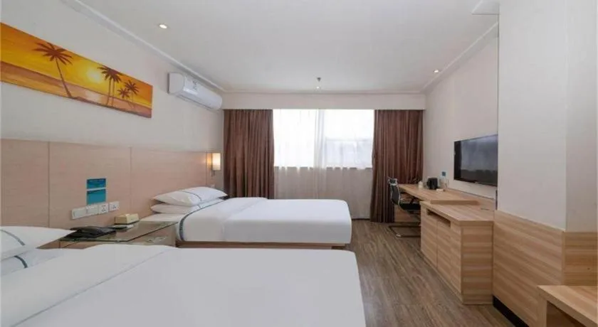 Bed in City Comfort Inn Maoming High Speed Railway Station Wenming Road
