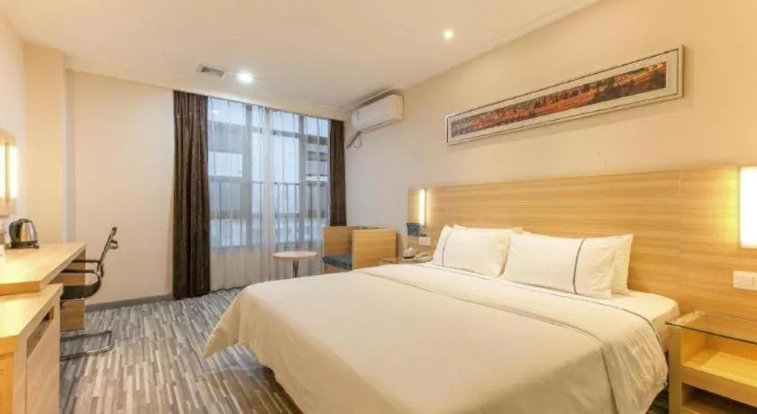 Bed in City Comfort Inn Wuhan Rui'an Street Metro Station