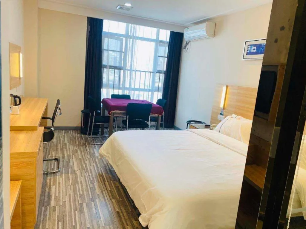 Bed in City Comfort Inn Wuhan Rui'an Street Metro Station