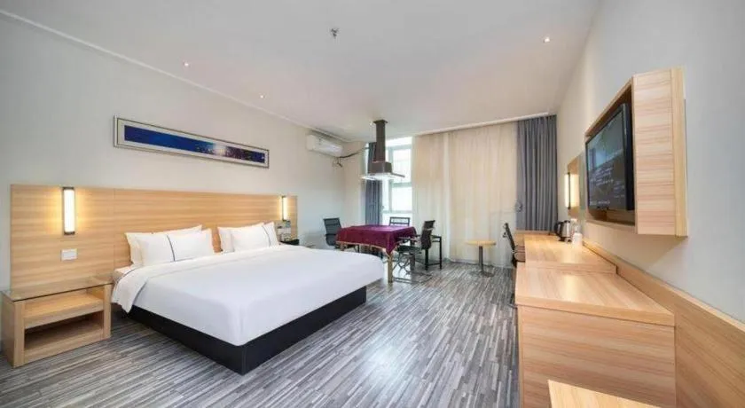 Bed in City Comfort Inn Wuhan Rui'an Street Metro Station