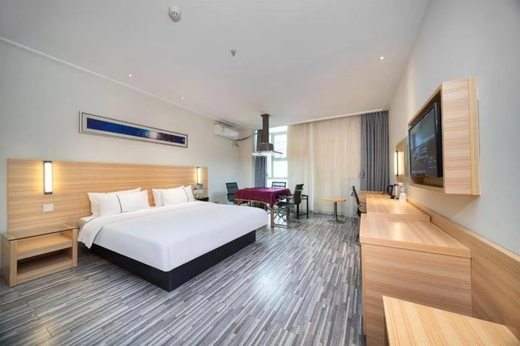 Bed in City Comfort Inn Wuhan Rui'an Street Metro Station