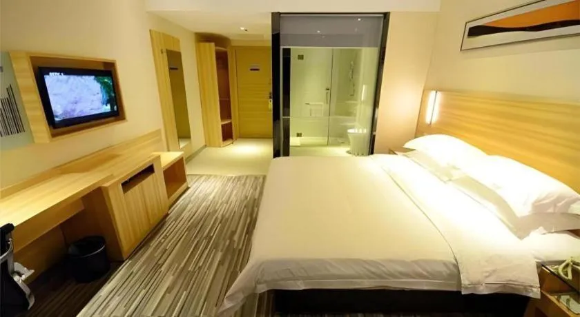 Bed in City Comfort Inn Wuhan Rui'an Street Metro Station