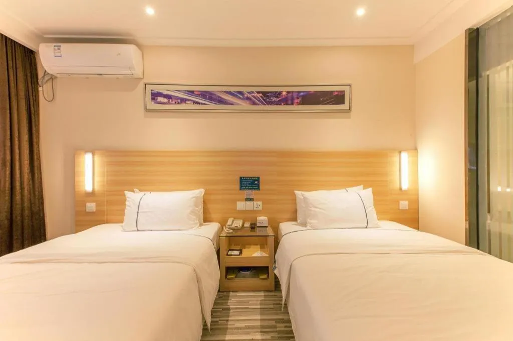 Bed in City Comfort Inn Wuhan Rui'an Street Metro Station