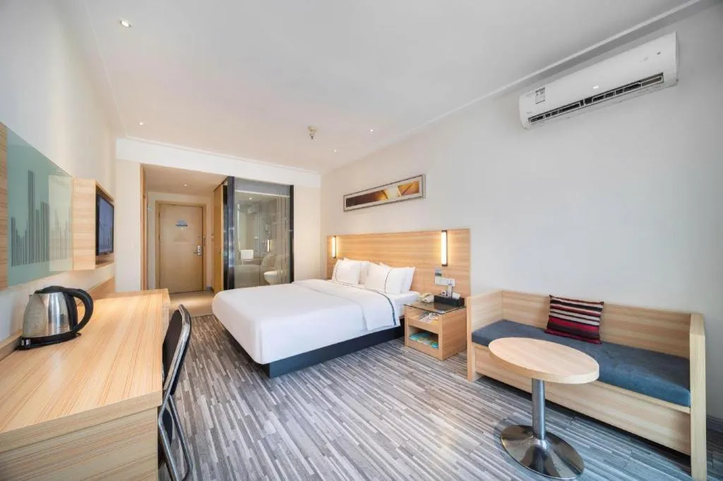 Bed in City Comfort Inn Wuhan Rui'an Street Metro Station