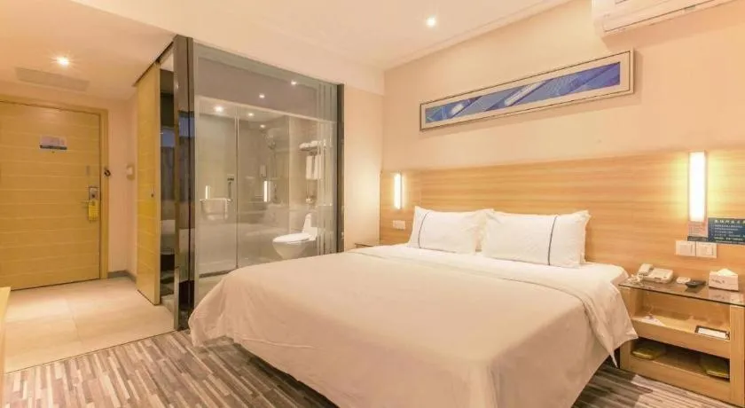 Bed in City Comfort Inn Wuhan Rui'an Street Metro Station