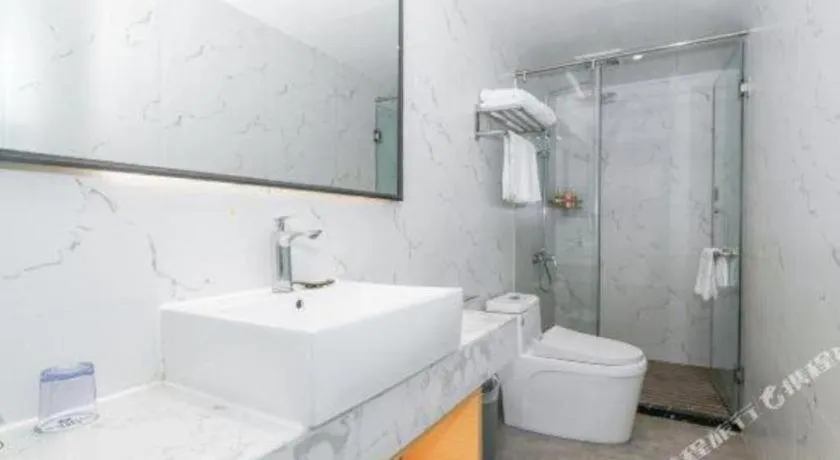 Borrman Hotel Zhuhai Gongbei Port Fuhuali Light Rail