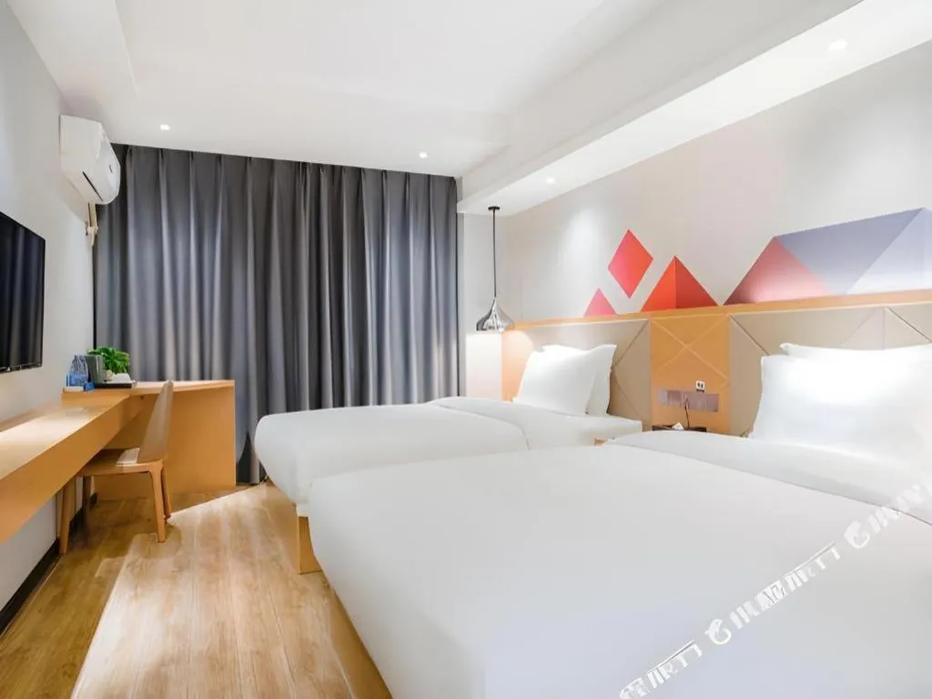 Bed in Borrman Hotel Zhuhai Gongbei Port Fuhuali Light Rail