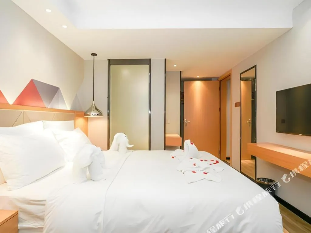 Bed in Borrman Hotel Zhuhai Gongbei Port Fuhuali Light Rail