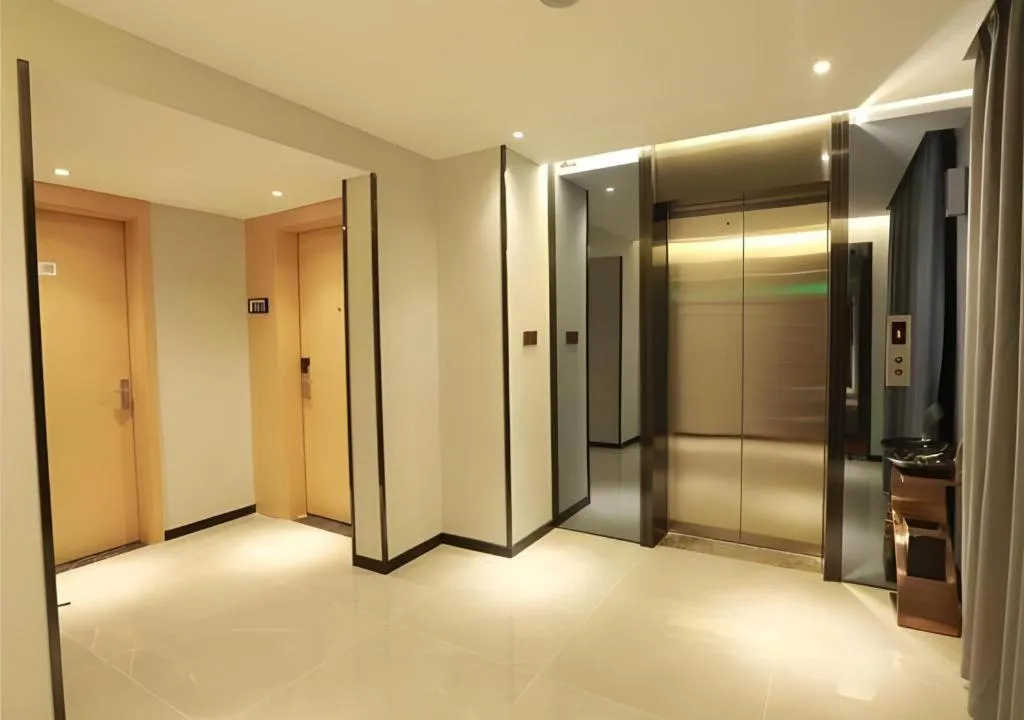 Borrman Hotel Zhuhai Gongbei Port Fuhuali Light Rail