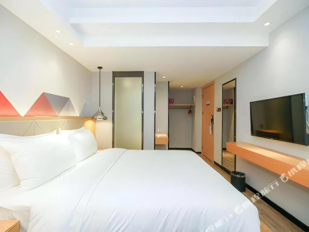 Bed in Borrman Hotel Zhuhai Gongbei Port Fuhuali Light Rail