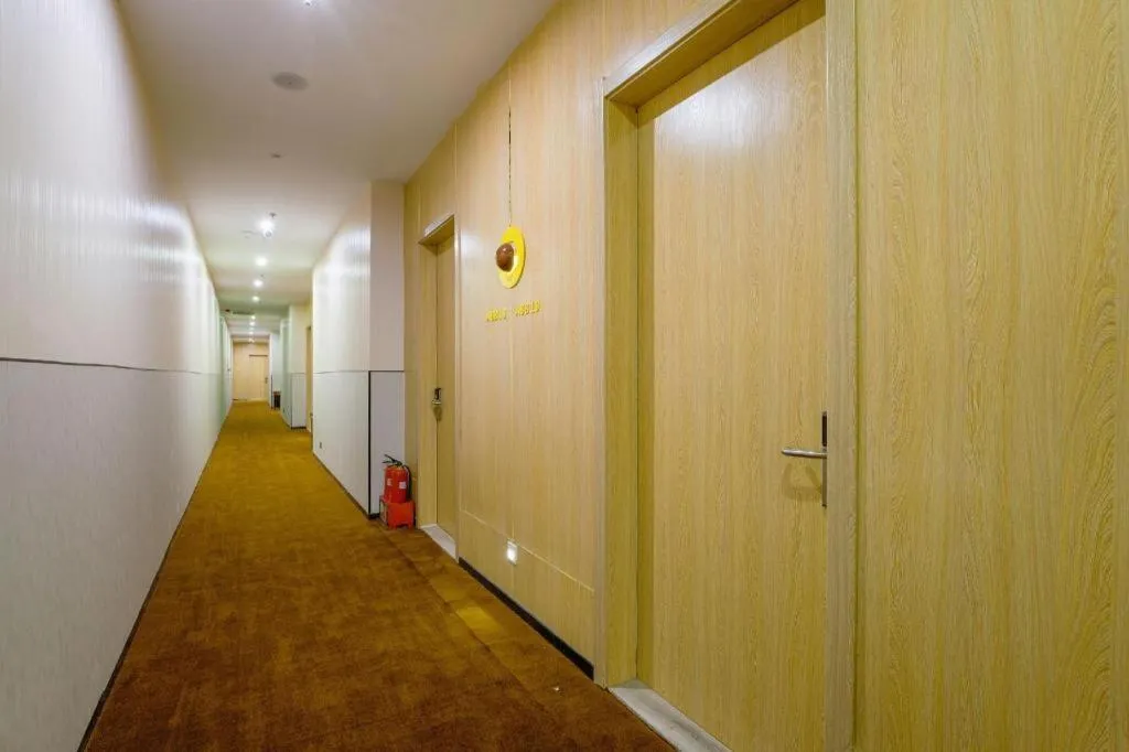 IU Hotel Taiyuan Changfeng West Street The Mixc