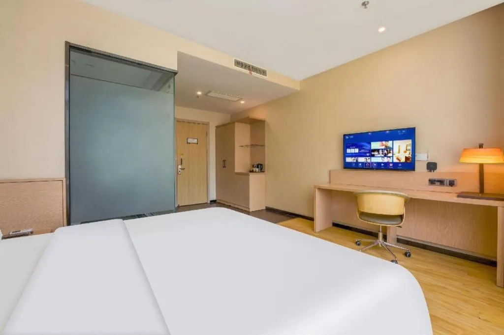 Bed in IU Hotel Taiyuan Changfeng West Street The Mixc