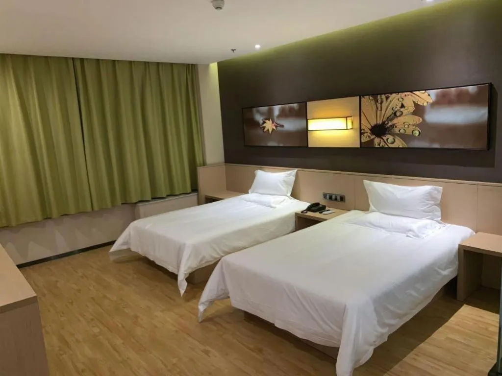 Bed in IU Hotel Taiyuan Changfeng West Street The Mixc