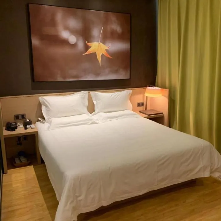 Bed in IU Hotel Taiyuan Changfeng West Street The Mixc