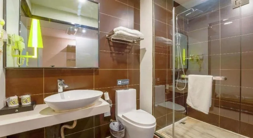 IU Hotel Taiyuan Changfeng West Street The Mixc