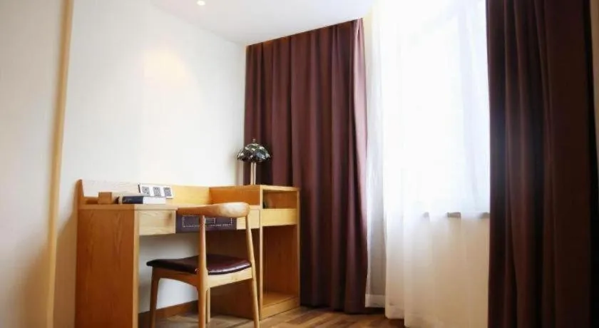 James Joyce Coffetel· Hefei Anhui Agricultural University