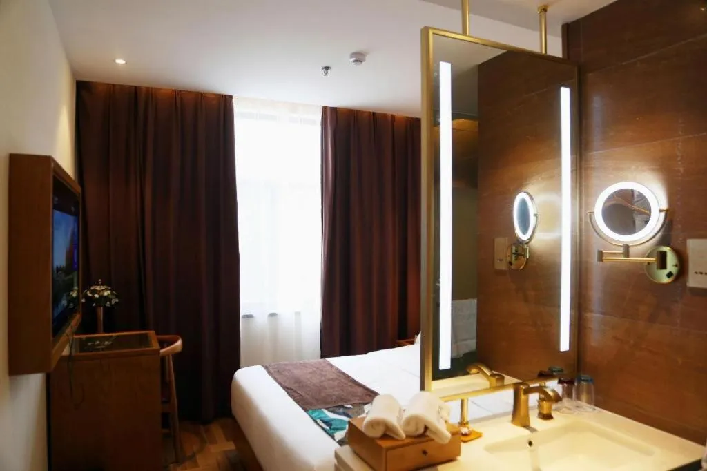 James Joyce Coffetel· Hefei Anhui Agricultural University