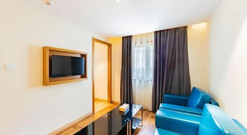 Bed in James Joyce Coffetel Beijing Station