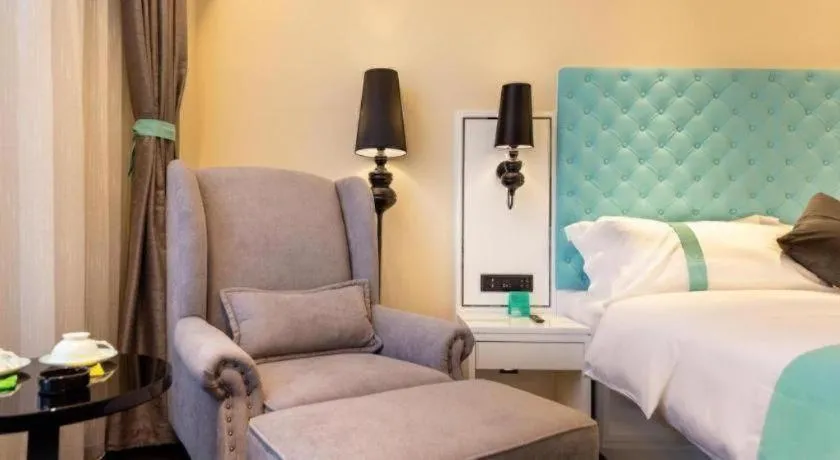 Bed in Xana Hotelle· Dalian Software Park University of Technology