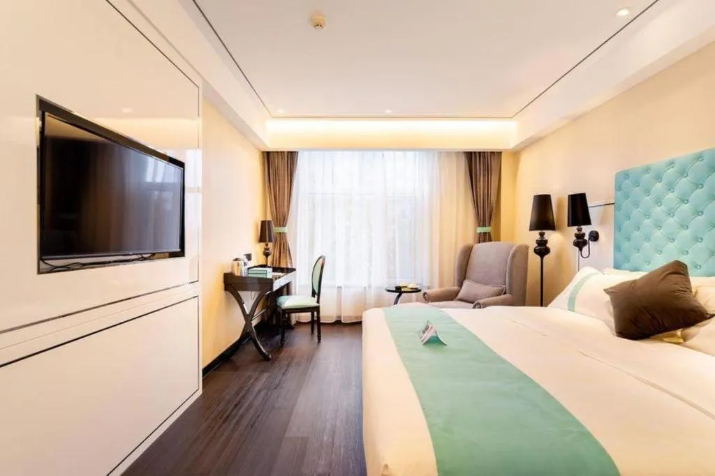 Bed in Xana Hotelle· Dalian Software Park University of Technology