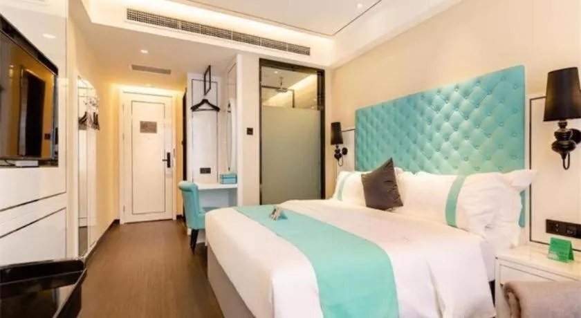 Bed in Xana Hotelle· Dalian Software Park University of Technology