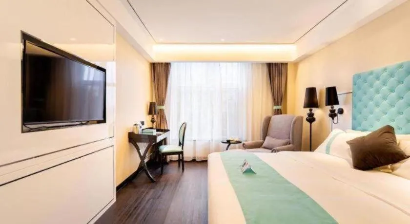 Bed in Xana Hotelle· Dalian Software Park University of Technology