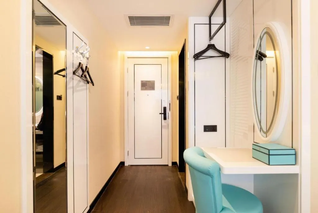 Xana Hotelle· Dalian Software Park University of Technology