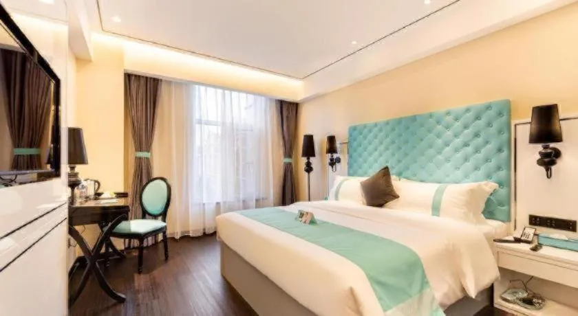 Bed in Xana Hotelle· Dalian Software Park University of Technology