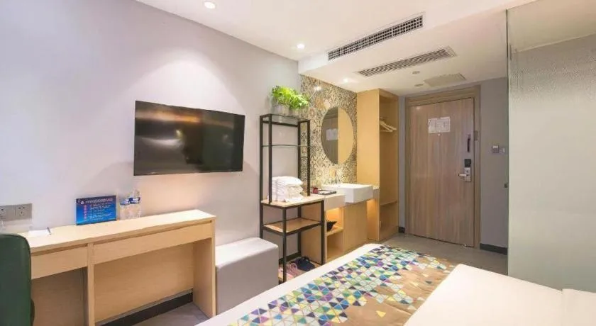 Bed in ZMAX Hotel Beijing Tongzhou Universal Tourist Resort Linheli Metro Station