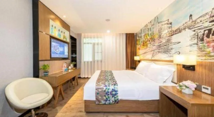 Bed in ZMAX Hotel Beijing Tongzhou Universal Tourist Resort Linheli Metro Station