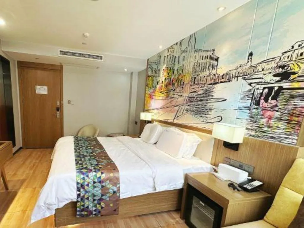 Bed in ZMAX Hotel Beijing Tongzhou Universal Tourist Resort Linheli Metro Station