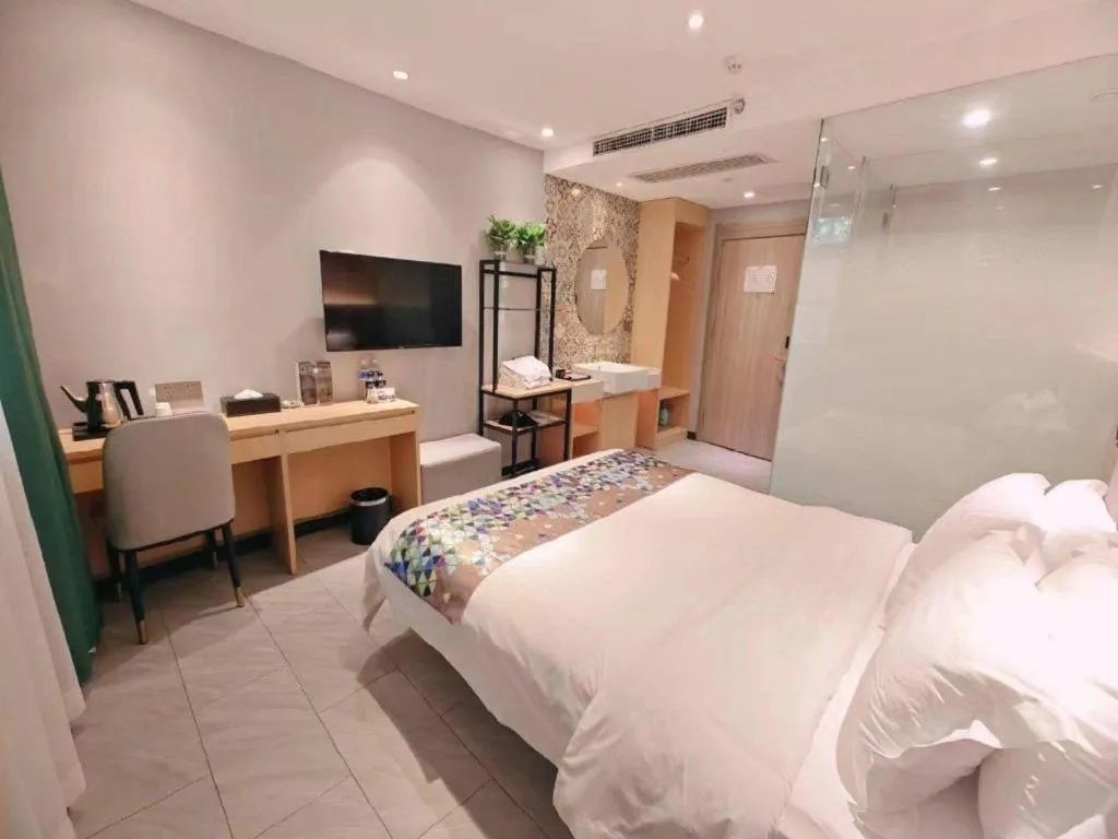 Bed in ZMAX Hotel Beijing Tongzhou Universal Tourist Resort Linheli Metro Station