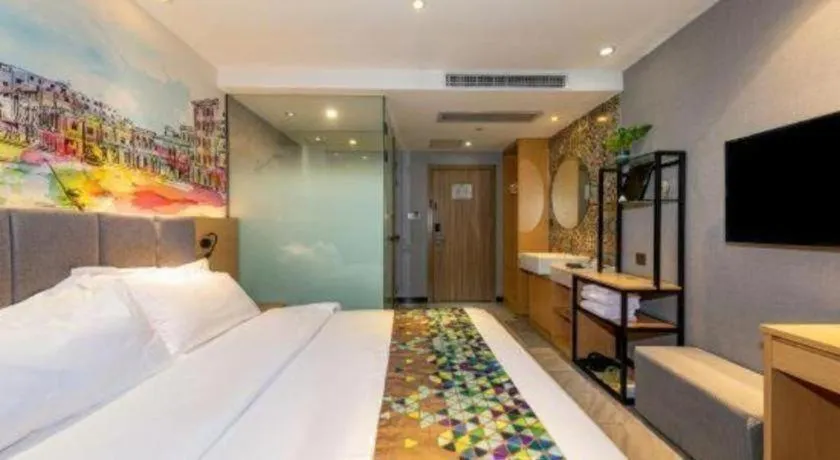 Bed in ZMAX Hotel Beijing Tongzhou Universal Tourist Resort Linheli Metro Station