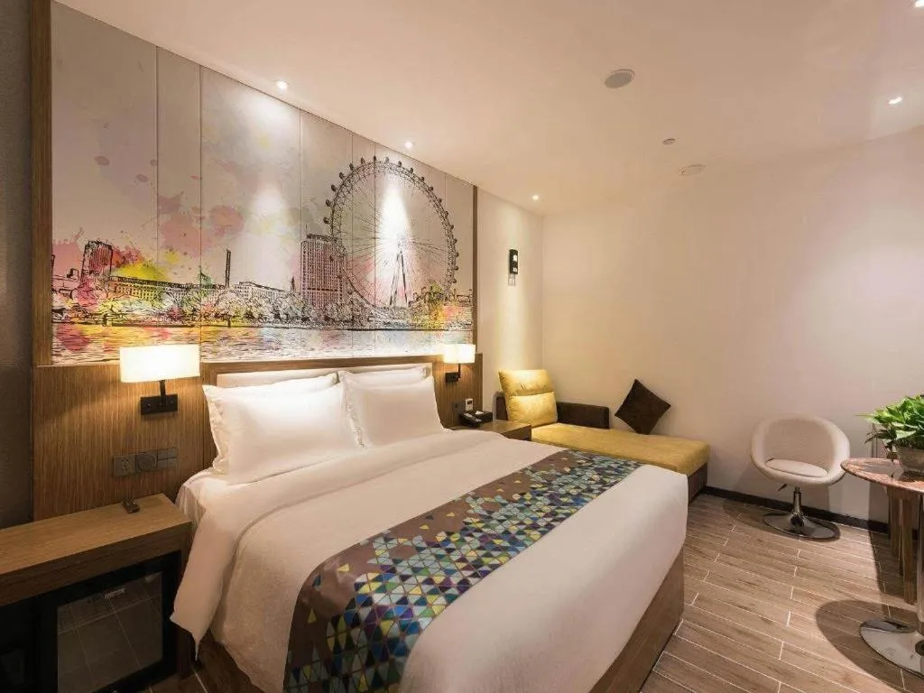 Bed in ZMAX Hotel Beijing Tongzhou Universal Tourist Resort Linheli Metro Station