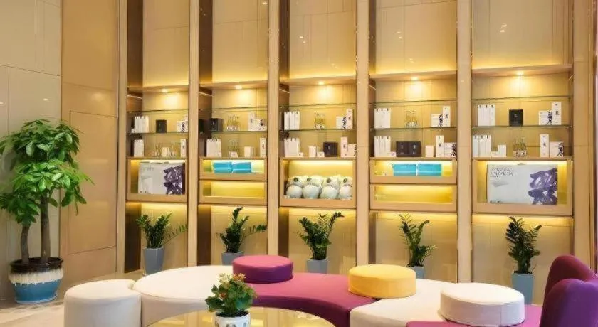 Lavande Hotel Lu County High-Speed Railway Station Wanhu Daduhui