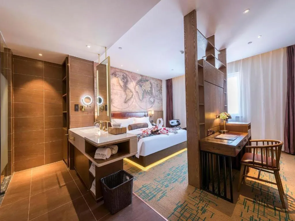 Bed in James Joyce Coffetel Beijing Pinggu Hospital Century Square