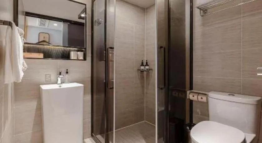 JI Hotel Shanghai Shangcheng Road Metro Station