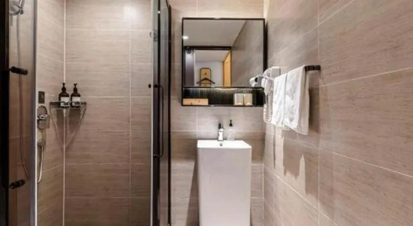 JI Hotel Shanghai Shangcheng Road Metro Station