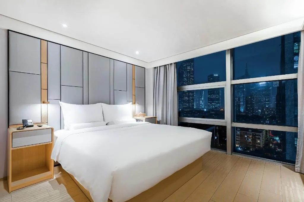 JI Hotel Shanghai Shangcheng Road Metro Station